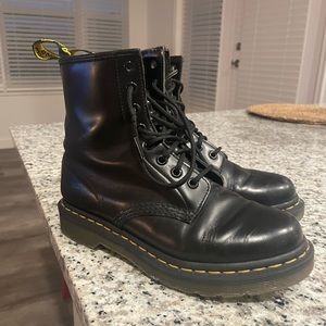Black doc martens unisex